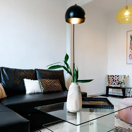 Alma Azul Consell De Cent * برشلونة